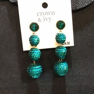 ✅🆕Green drop earrings NWT